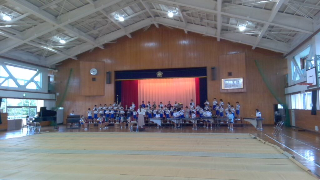 5年生 合唱・合奏練習｜高岡市立能町小学校